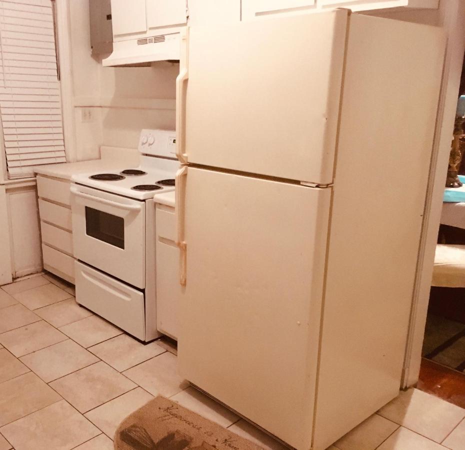 Best Deal In Town! Entire 1 Bedroom Apartment 59 몽고메리 외부 사진